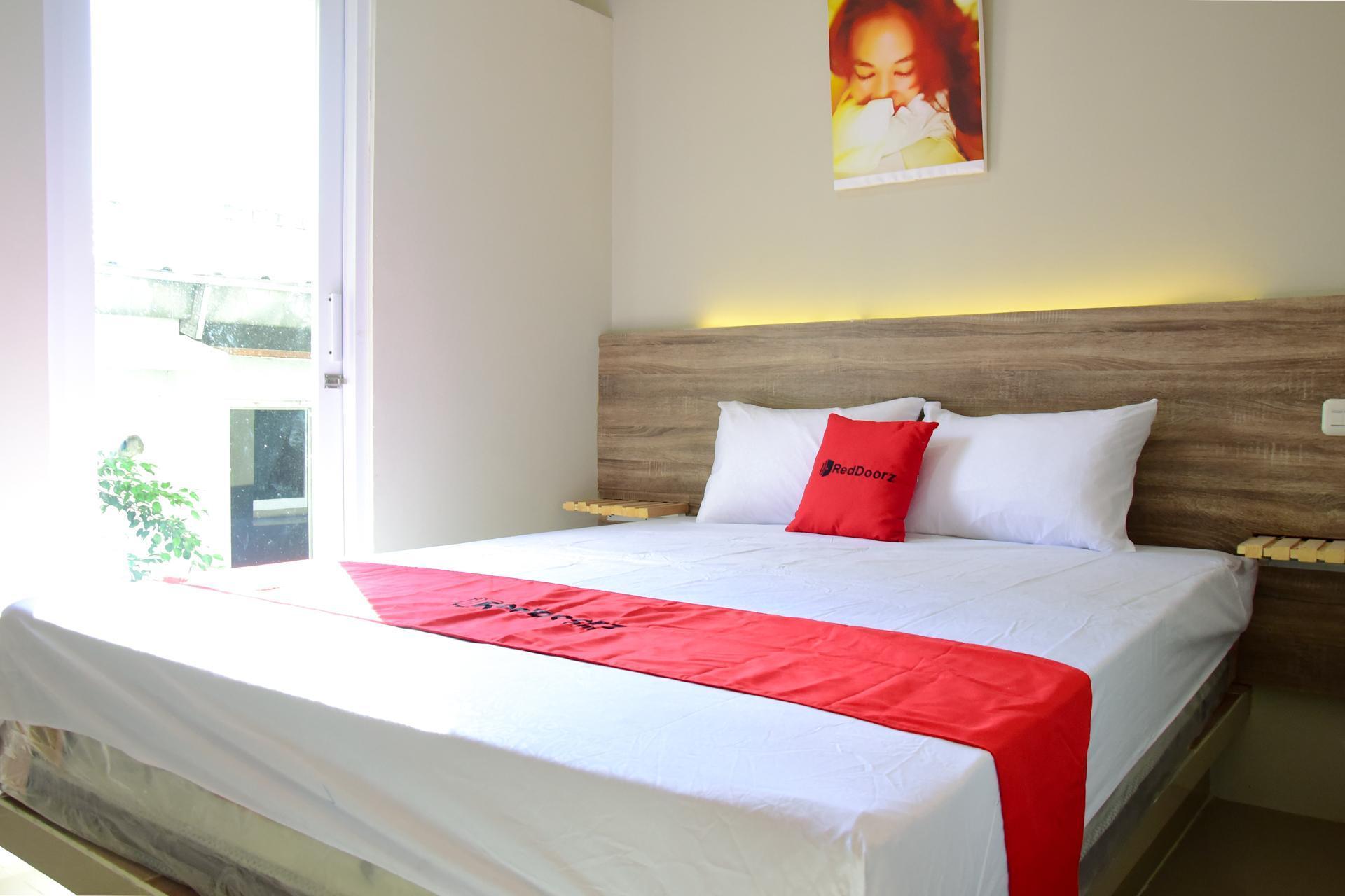 Reddoorz Near Mangga Dua Square Hotel Jacarta Exterior foto