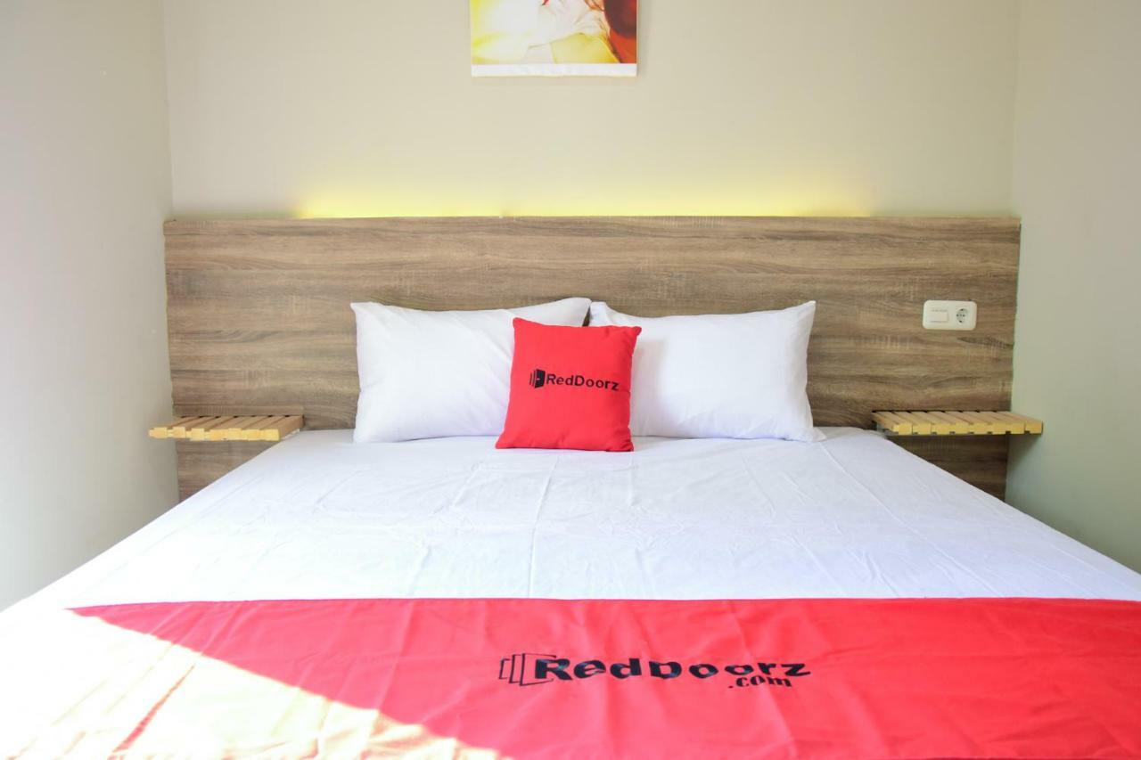 Reddoorz Near Mangga Dua Square Hotel Jacarta Exterior foto