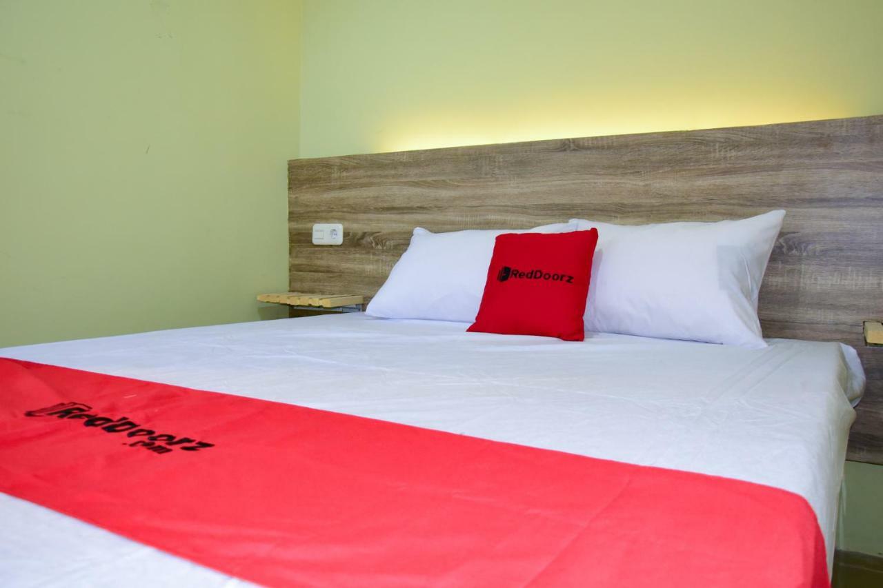 Reddoorz Near Mangga Dua Square Hotel Jacarta Exterior foto