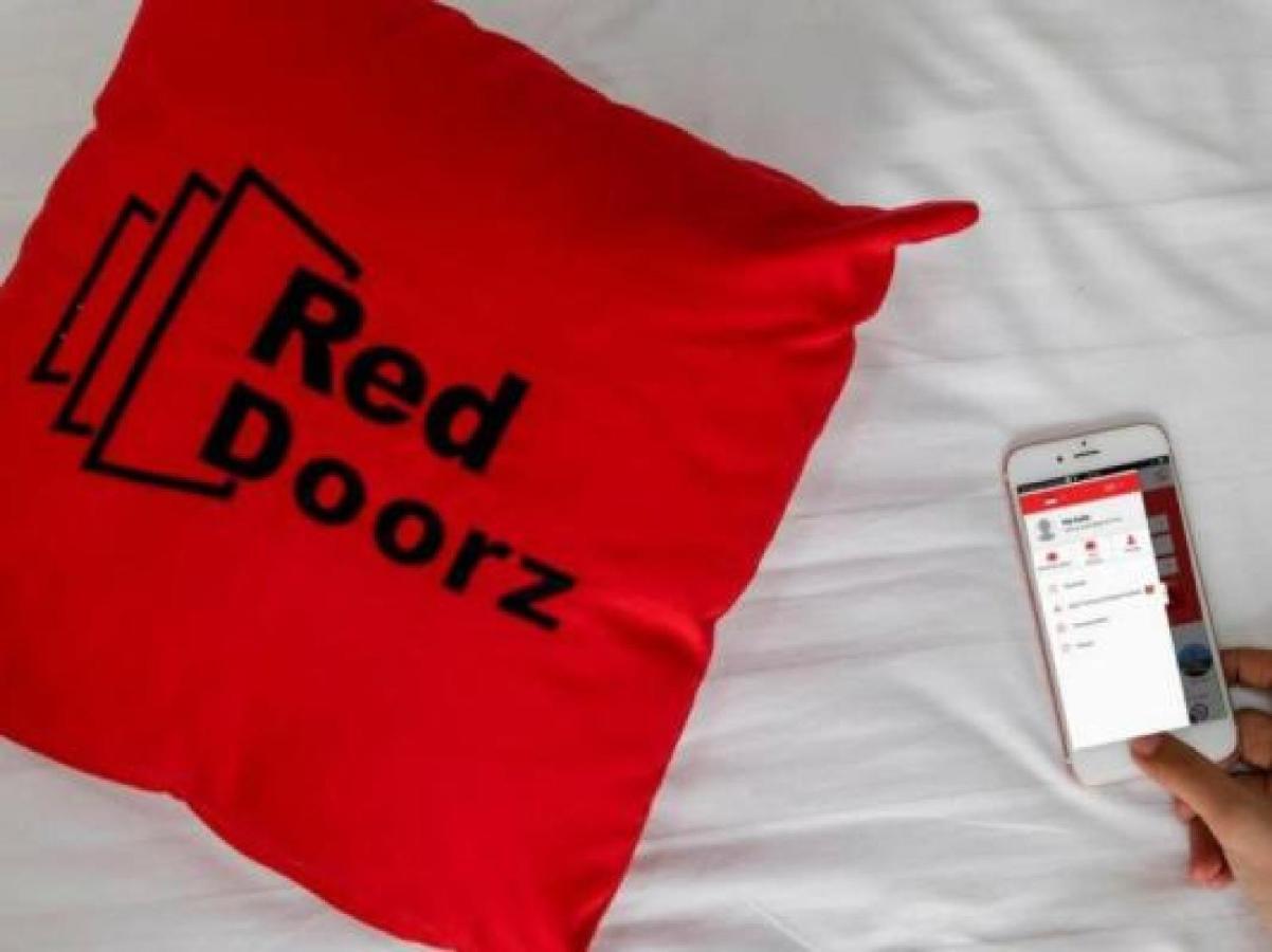 Reddoorz Near Mangga Dua Square Hotel Jacarta Exterior foto